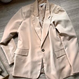 Elegant Beige Blazer